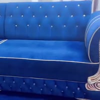 تخم عراقي شغل درجة اولى. 9 مقاعد  العنوان بغداد  السعر 650 الف وبيه مج...