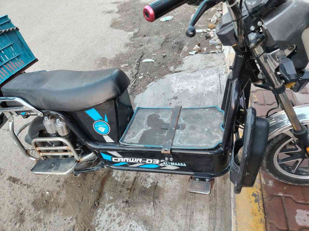 سلام عليكم دراجه لبيع سعر 500 وبيه مجال حك جيه العنوان بغداد المنصور ***********
