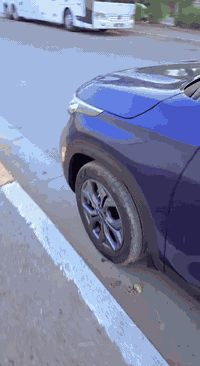 السلام عليكم كيا سيلتوس موديل ٢٤ وارد امريكي
بدون ايرباك كلها سليمه 
نص فول 
بصمة 
رادارات جانبية وخلفيه واماميه 
اشاير بالمري ولدات 
لونين القماره بيضه 
مكينة ٢٠٠٠ دوش المرغوب 
سياره جديده 
مصبوغ بنيد وجاملق 
بدون رقم منفيس موجوده بغداد حي اور 
معروضه ب 152$
الاتصال. ‭٠٧٧٣ ٦٨١ ١٠٤٣‬
