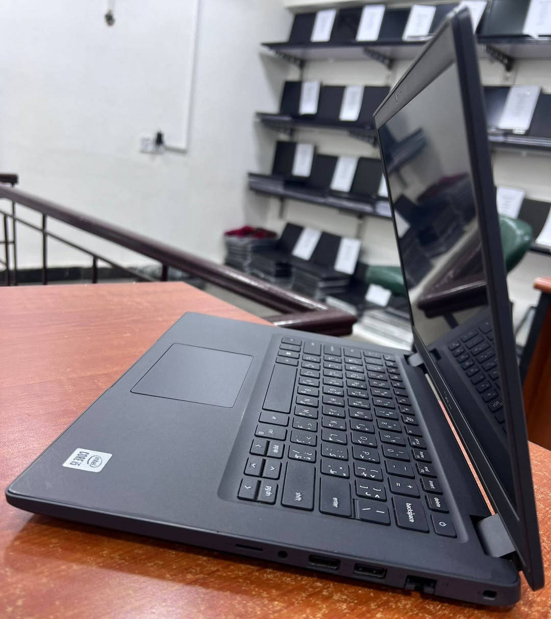 DELL 3410 Ci5 جيل عاشر سلم خفيف الوزن
. 
 السعر  ثابت 275  الف مع التوصيل 
. 
مناسب للدراسة والبرامج المكتبية والطباعة والتصفح  نظافة عاليه جدا
النظافة شرط اخو الجديد تفحص بيدك واجيك يلة تأخذها 
……………………
 المعالج Core i5-10 th. 
 ذاكرة الوصول العشوائي (الرام) 8GB 
 التخزين( الهارد) SSD 256GB 
 مقاس شاشة 14دقة عاليه  
 كيبورد  عربي انكليزي 
…………………………………


**إذا كنت صاحب هذا الإعلان وتريد حذفه لأي سبب، رجاءا أرسل رسالة إلى الدعم الفني**