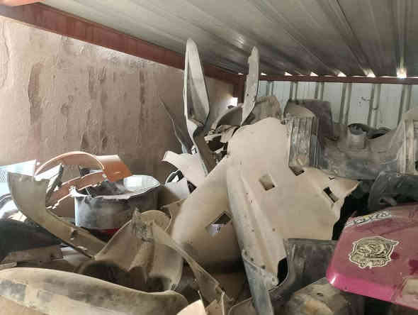 كفرات ماكس منغولي وعدله وبوليس و فراشه تفصيخ بيهن كفرات كامله وبيهن قطع 
القطعه الواحده  ب3 مفرد شلع القطعه 2 مكان حله مدخل البكرلي
هذا رقم راعيهن 0772 391 3715
