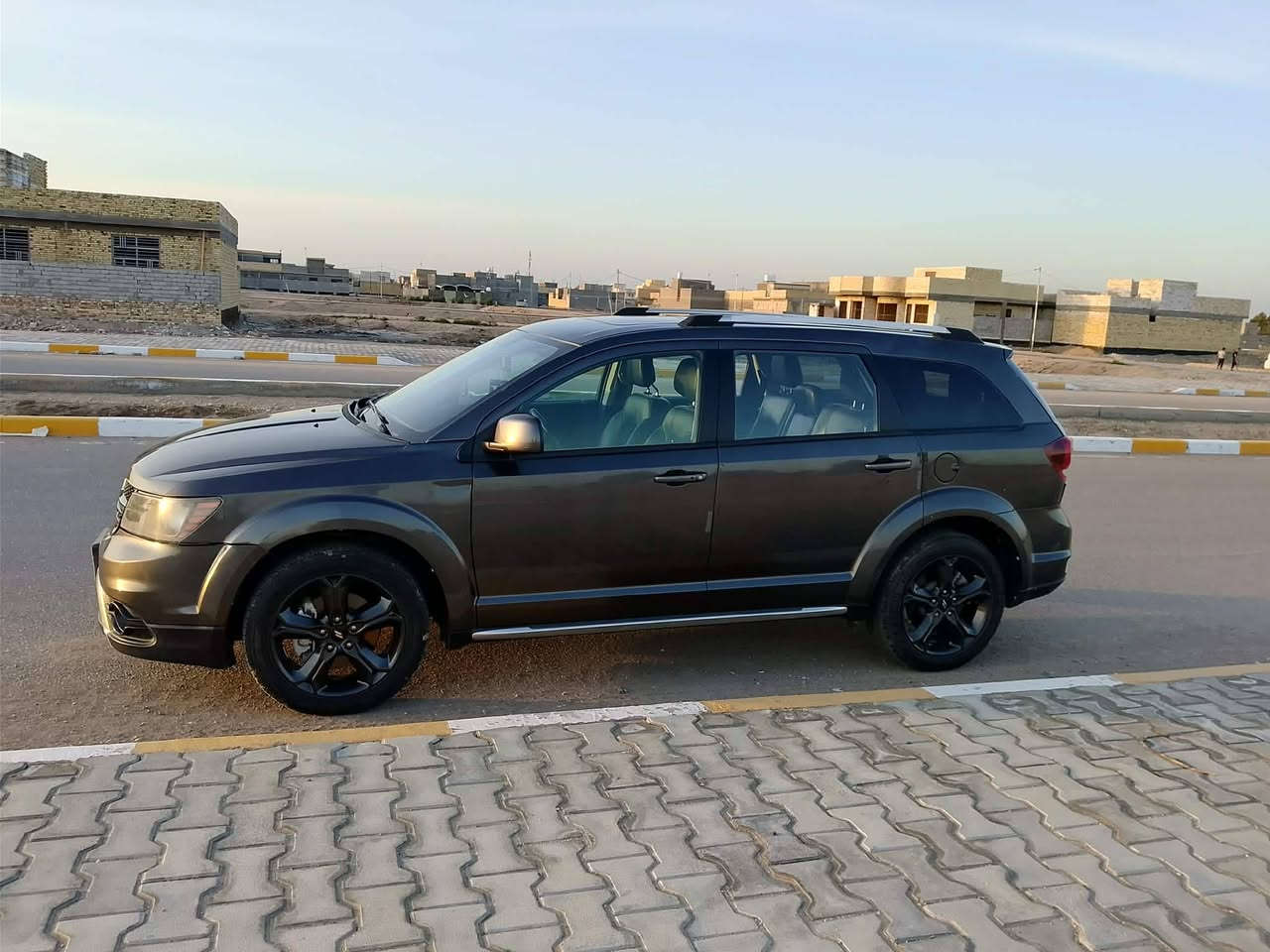 نوع المركبة: Dodge Journey 
الفئه: Cruise Road 
سنة الصنع: 2020
الوارد: امريكي 🇺🇸
المواصفات 👇🏻
1- شاشة كبيره📍
2- فتحة سقف📍
3- كشنات جلد📍
4- سبعة راكب📍
5- تحكم ستيرن📍
6- بصمة ابواب📍
7- بصمة تشغيل📍
8- اربعة سلندر (2400)
9- لايت شمسي LED ☀
10- بلوجكتر زنون🥇
11-كشن سائق كهرباء📍
12-كاميرا خلفيه📍
13-شاشه تحكم صغيره📍
العنوان: بابل 
 ولمعرفه سعر السيارة اكتـب رقم (1) في التعليقات🖤
وللاستفسار اكثر اتصل بصاحب السيارة من خلال الرقم ***********
