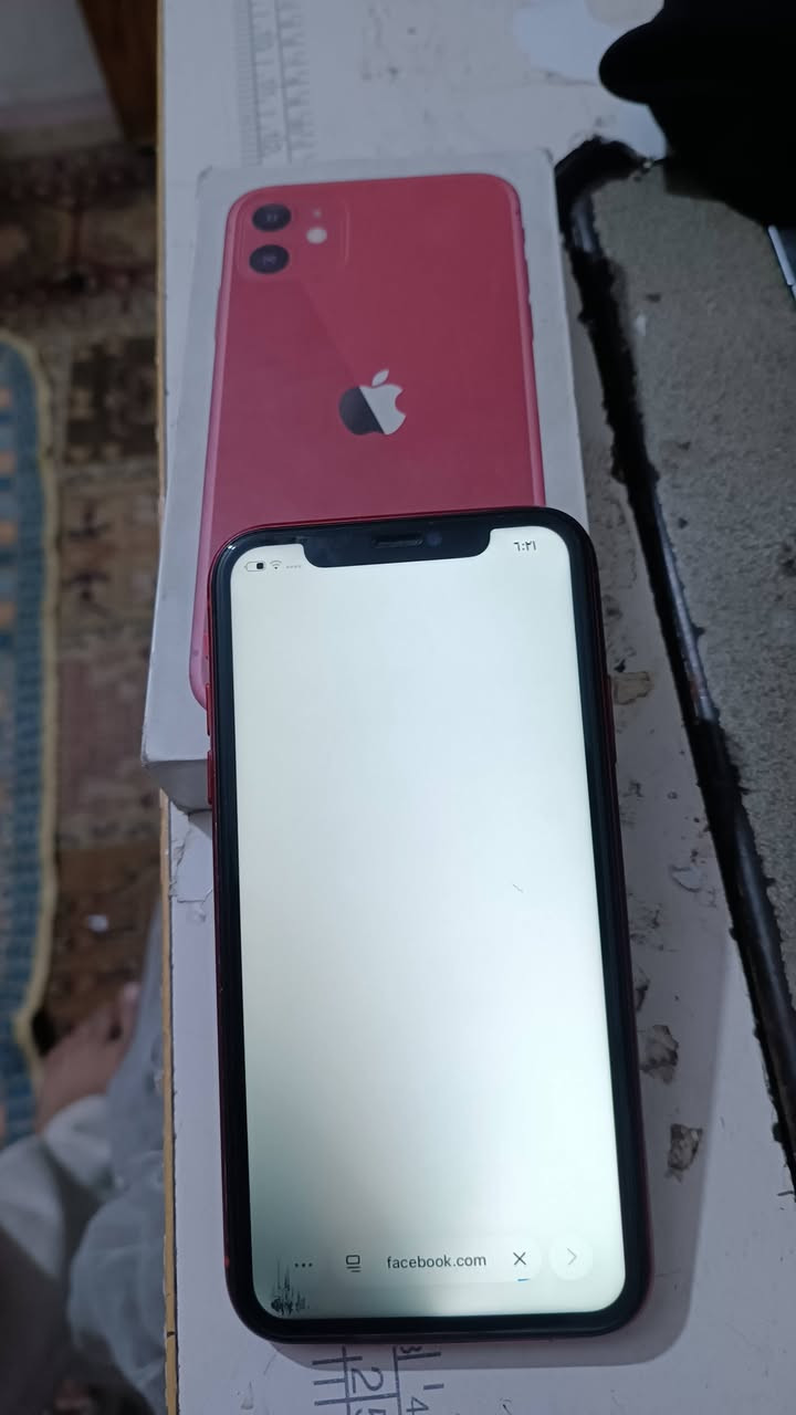 للبيع ايفون 11 عادي مبدل بطاريه وشاشة فيس ايدي شغال ذاكرة 64 بطارية100 وضهر مفطر وحاطلة الزكة مثل ماموضح فقط بيه سواد خفيف جوة مبين بلصورة ومامئثر السعر 100قفل بدون عملة مكاني كربلاء حي النضال يم المستوصف للتصال *********** متواجد واتساب كذالك
