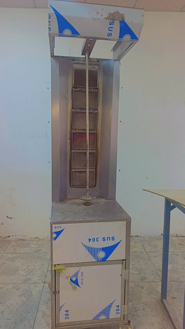 السلام عليكم غراض مطعم للبيع متوازي شرط الفحص
فرن البيتزا 350
عجانه 10كيلو 115
شوايه كص 225
بيهن مجال للتواصل واتساب وخط ***********
