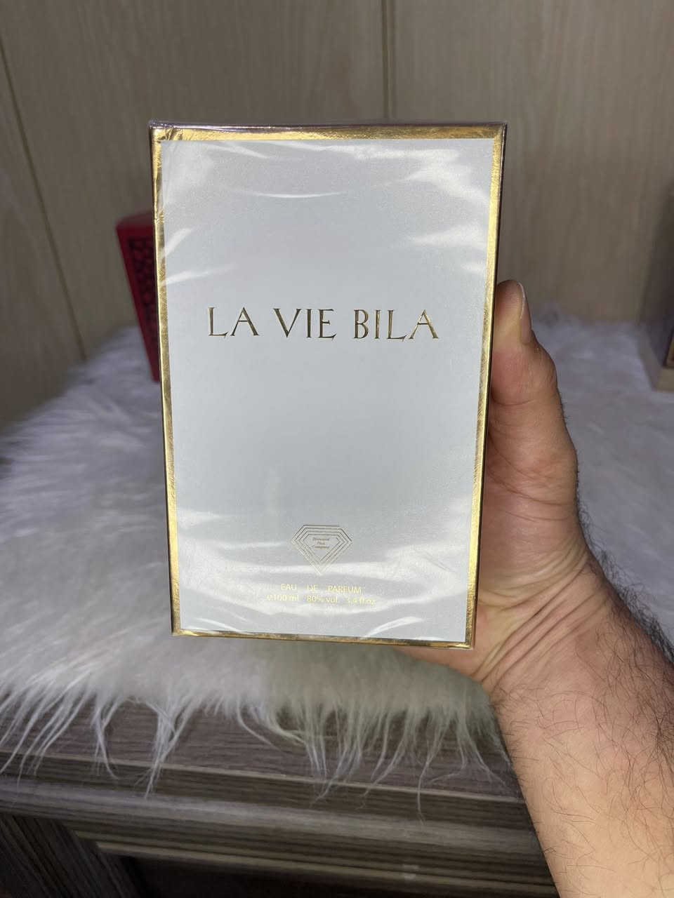 كل (٥) عطور بـ ٢٥ الف فقط
عطور إماراتية + هندية + فرنسية
العنوان : البصرة 
للتواصل : ***********
