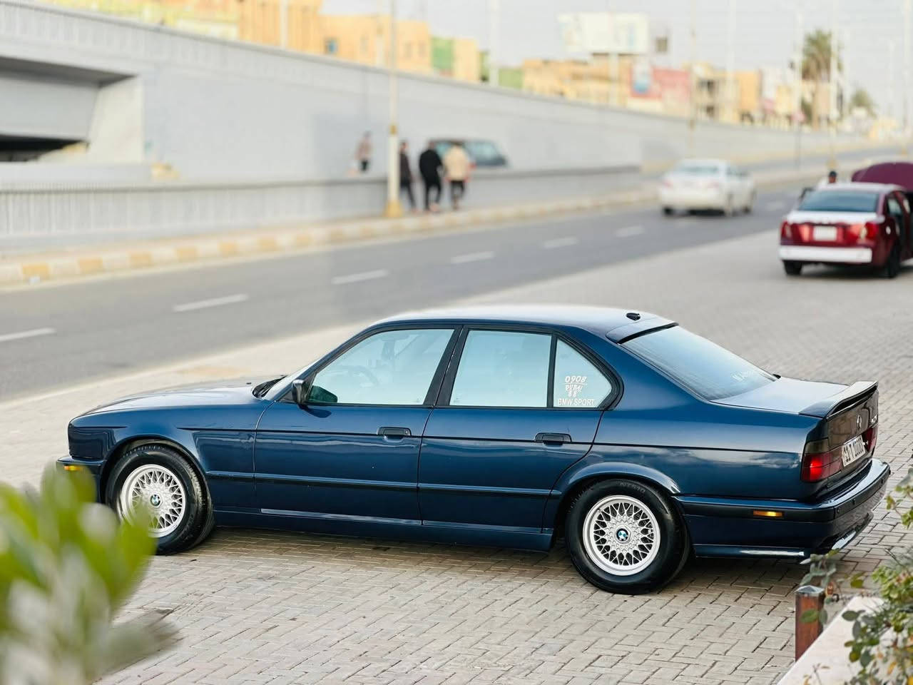 بسم لله الرحمن الرحيم
BMW/525iتك فانوس مسكر اصل 
موديل 1993رقم بغداد مميز بسمي سنويه لل2029 هزه ومداور كامل كله جديد ستوني محوله بسمي شخصيآ كير مكينه خير من الله شلعه ومعدل حداديه تكم تاير تبريد ثلج كلشي شغال بيه ضفيرته بلاد لا مجطله ولا مكصكصه شادله مروحه F01 كهربائيه كشره يخبل صبغ فقط داير جماليه 
سعر61 مكاني بديوانيه ***********
