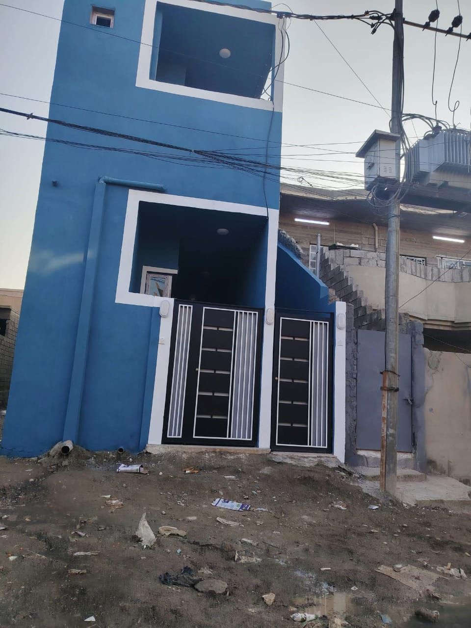 للايجار للايجار
بيت للايجار مساحة 100 متر حي الانتصار شارع 60 خلف جامع الغرباء طابقين وشقه  معزوله عزل تام تريدو كامل تريد الطابق الأرضي فول فول من جهة الميثاق 

البيت فول فول زيرو محد ساكن بي بعد

سعر الطابق الأرضي ب 200 ألف 

سعر الشقه ب 200 ألف للتواصل

***********
