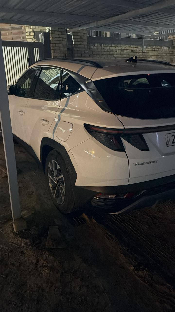 للبيع توسان 2023 
السياره كفاله بس بل باب رصعه
مكينه وكير جدد تبريد ثلج 
رقم اربيل الجديد 
السعر ب 205 وبيها مجال 
الرقم ***********
مكاني بصره شط العرب
