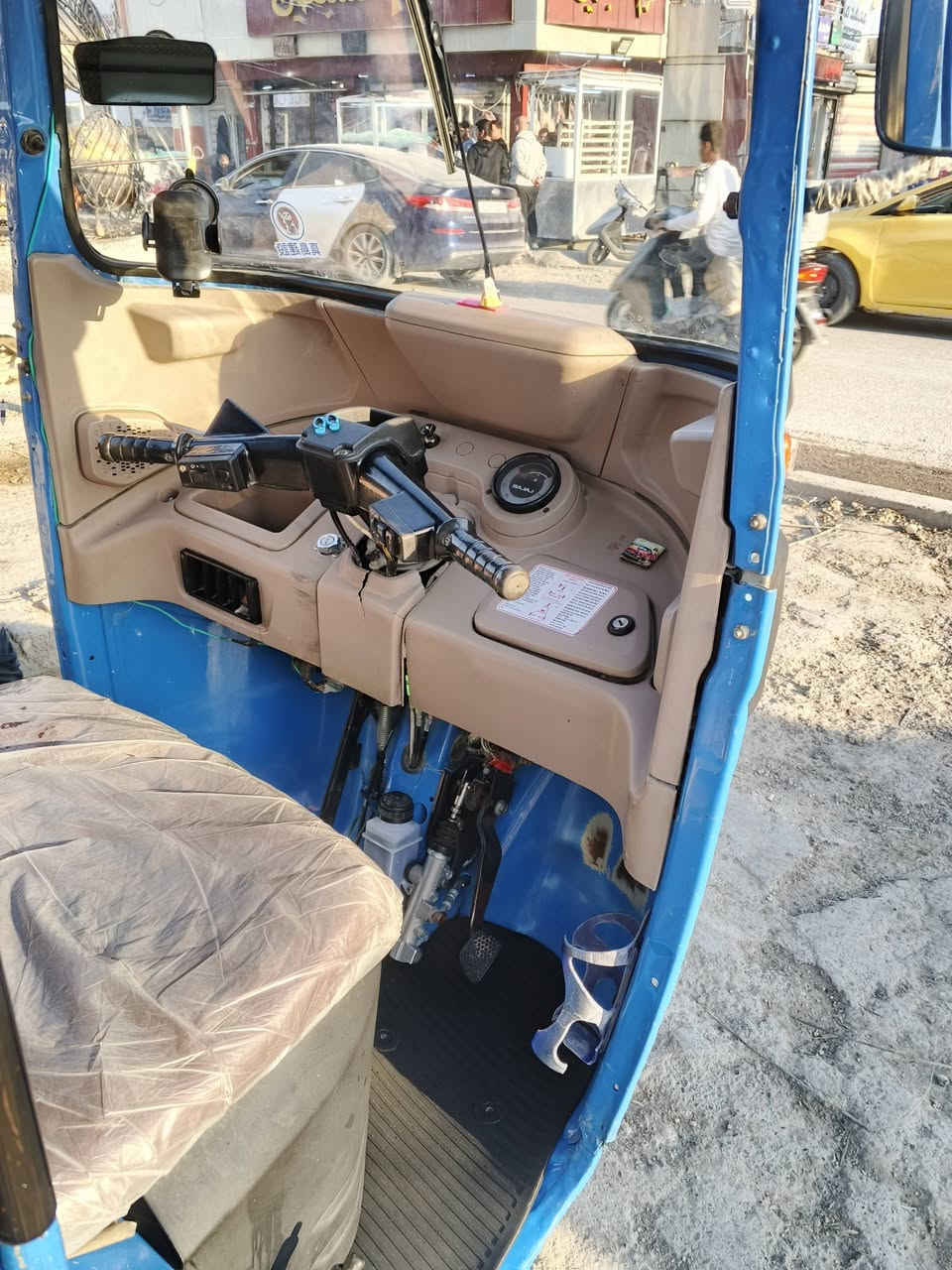 السلام عليكم تكتك للبيع 21 شهر11يعني محسوبه ع 22 بيهه ضربه بلغد زغيره موضحه بصوره تكتك نضيفه تجي وشوف بعينك اتصال *********** مكاني بلديات
