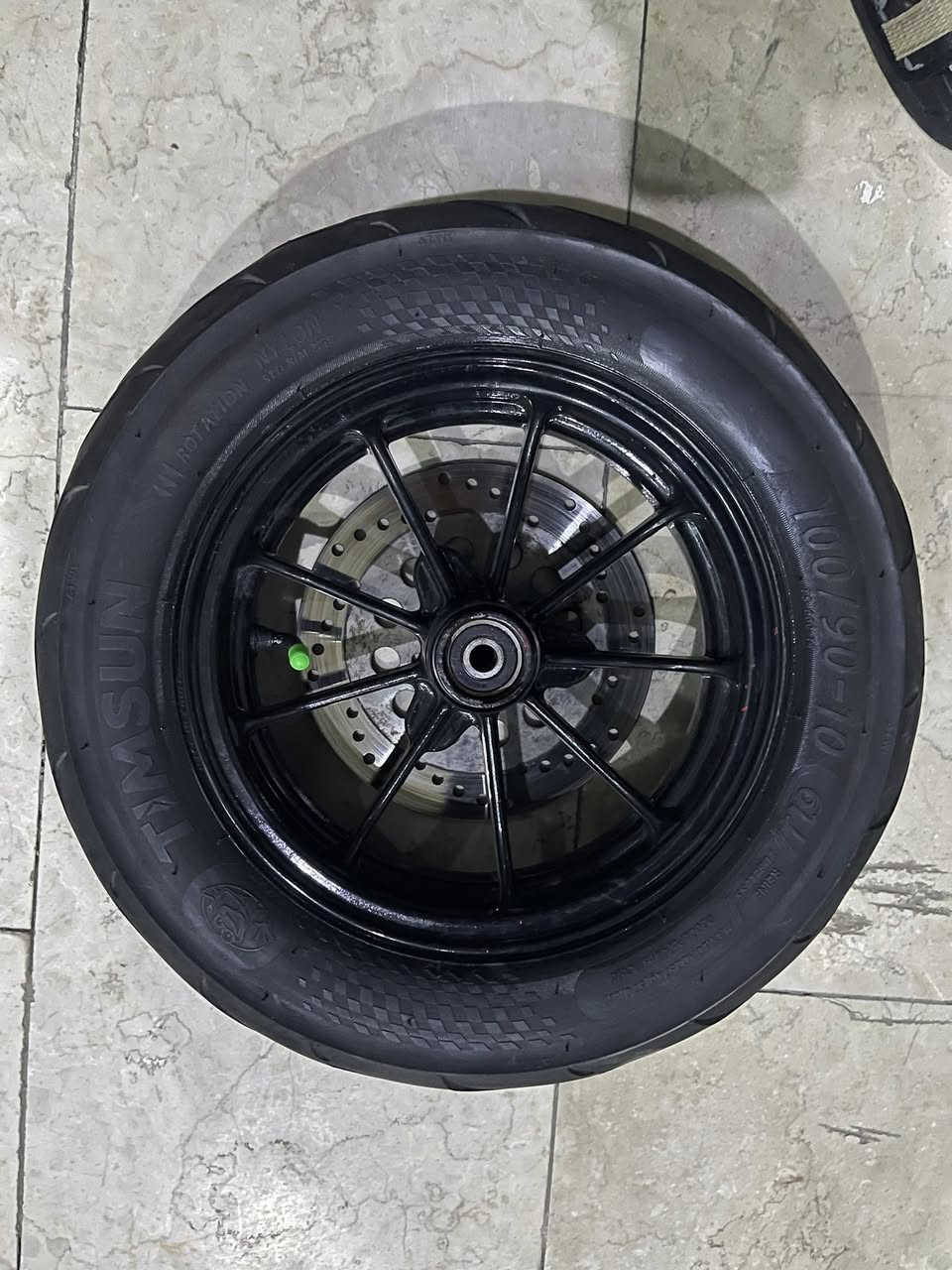 ويل GTR امامي وفلنجه رياضي وتاير جلاتين اصلي نقشة حلوه كامل واصلي السعر خاص اعيد واكرر فقط GTR


**إذا كنت صاحب هذا الإعلان وتريد حذفه لأي سبب، رجاءا أرسل رسالة إلى الدعم الفني**