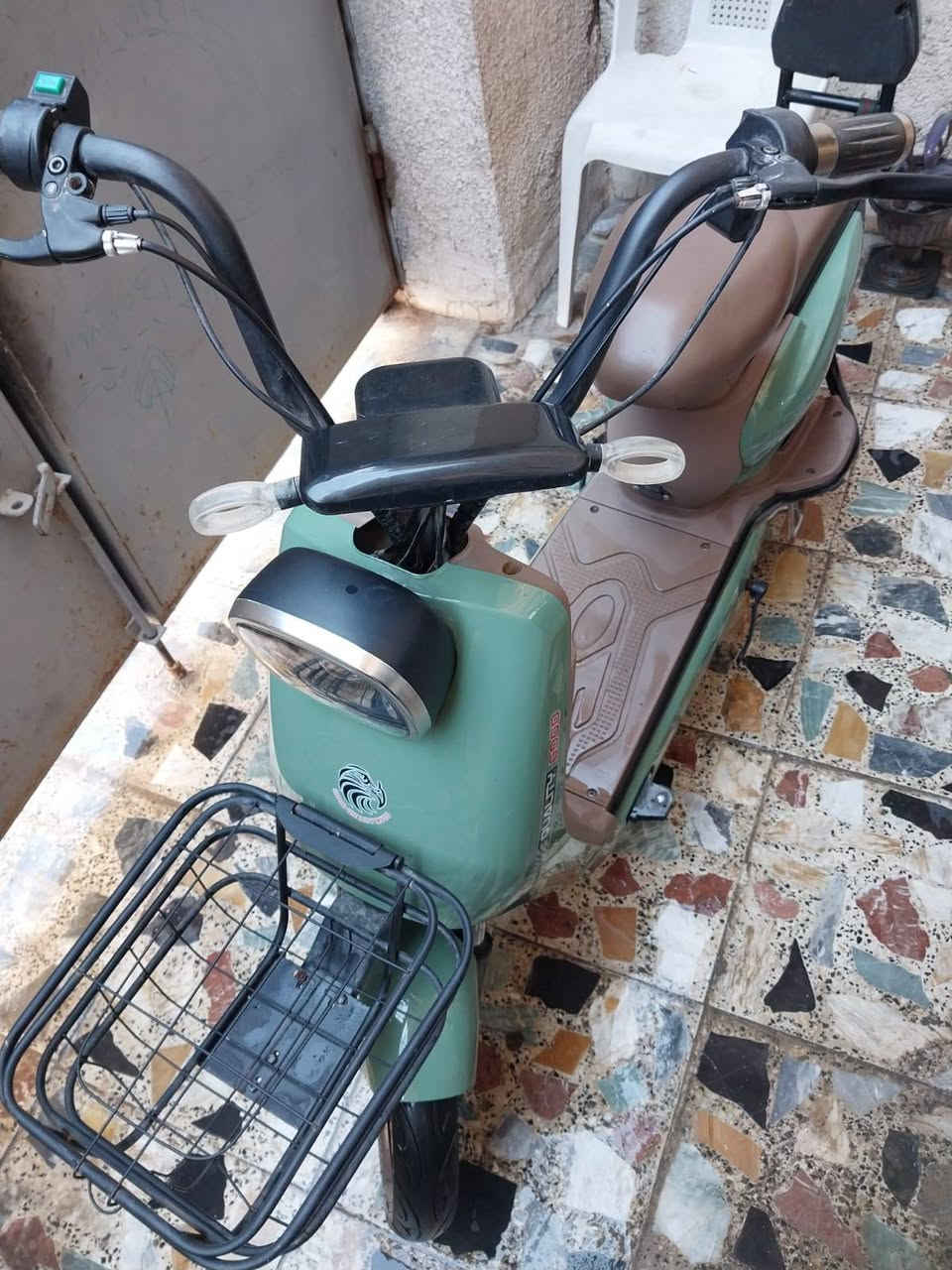 درجة شحن للبيع
سعر 150بس يحتاج بطاريات


**إذا كنت صاحب هذا الإعلان وتريد حذفه لأي سبب، رجاءا أرسل رسالة إلى الدعم الفني**