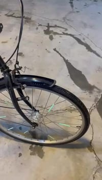 بايسكل للبيع بايسكل نظيف تايراته جدد سعر 75 بمجال حق الجيه العنوان شعل...