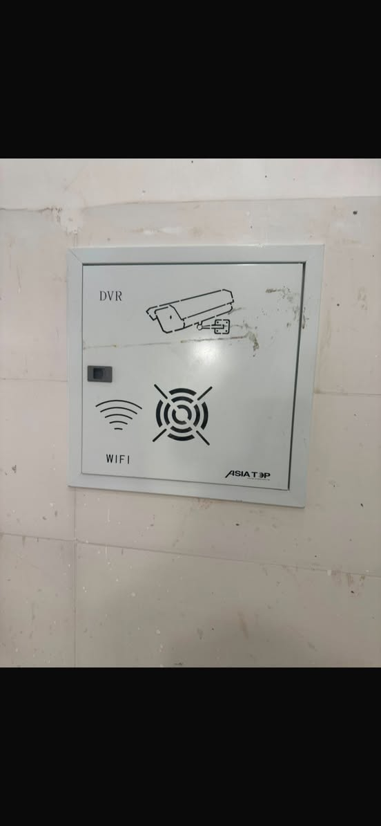 دار للبيع مساحه ٥٣ متر الواجهه ٤ نزال ١٣ وربع  الخدمات كهرباء ماء مجاري تبليط 📍ارض زراعيه سند ٢٥ قرار  محكمه منو وغرفه عدد ٣ وحولي وسطح بناء جديد باب قاصه شبابيك المنيون ابوب تركي البيت عل اخر حبه 

المراجعه والاستفسار مكتب بيت الاحلام للعقار والمقولاات العامه 

*********** ابو سيف 📍

بغداد الشعب حي البساتين شارع 📍📍القناه مدخل الشقق سبع ابكار
سقوف مغربيه شبابيك المنيون 
بوب داخليه تركيه 
باب قاصه
