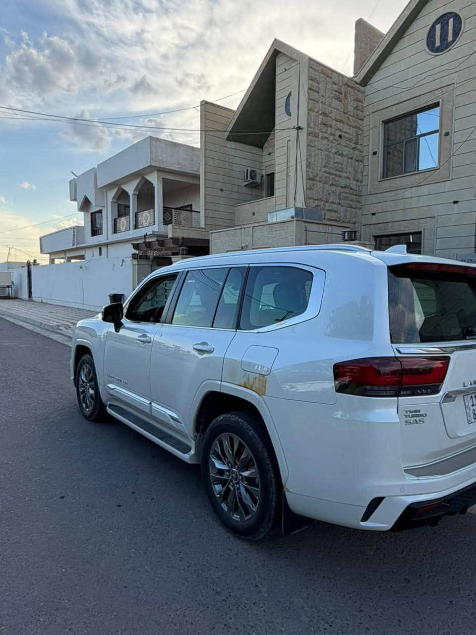 ✨ للبيع | Toyota Land Cruiser VX S Limited موديل 2025 ✨ مرقمة بغداد تحويل نفس اليوم
🚘 سيارة بحالة زيرو ومجهزة لأصحاب الذوق.

✅ موديل: 2025 شركه ساز 

✅ الفئة: vx S Limited

✅ الممشى: 26 كيلوو

✅ السيارة مغلفة PPF كامل لحماية 

✅ نظيفة جداً 

📞 للاستفسار : ***********
