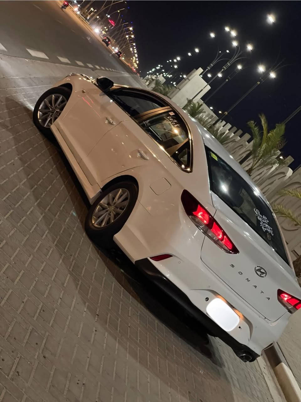سلام عليكم
سوناتا موديل 2020 

أدوات أدوات كصه جنطه 

بانزين 2000دوش 

دخول جديد 

تخم تاير جديد 

حداده جديده 

تبريد ثلج 

دواخل جديده 

مكينه جديده 

كير جديد 

شاشه 

كأمره شغاله 

ريموت تفتيح تقفيل شغال 

كهربائيات كلها شغاله 

منضومة زنون 

ارقام وسنويه ع رقم الشاصي 

العنوان البصره  

اتصل وتدلل  ‭***********‬
