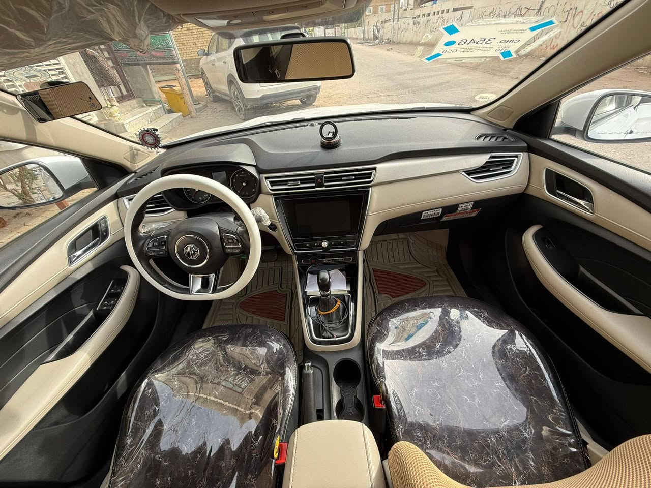 MG 5  ( ام جي )للبيع فقط 
لون ابيض رقم اربيل موديل 2023 ماشيه 73 الف وقابل للزياده محرك 1500 تنفس طبيعي مواصفات السياره / تحكمات ستيرن جهتين  اشاير بالمري قفل مركزي كير اوتماتيك + عادي حساسات اطار شاشة النوع الكبير كار بلي كامره خلفيه + حساسات خلفيه السياره بصمه تشغيل ويل كب تختم تاير جديد ستوني مبدله والاضافة مسوي تغليف جلد كشنات + ارضيه + جنطه يعني السياره متعوب عليه وابد متعبك ولا تخسر عليه شي السياره بيه صبغ فوك يدة الباب وقليل الباب الخلفي كما موضح بالصور والباقي مكفوله من بدي ومحرك وكير ودفتر السونار وياهه موجود السعر 98 وبيه مجال للشراي مكان السياره نجف / كوفه للاستفسار *********** النجف, العراق

