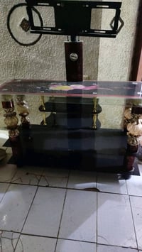 ميز نظيف بعشرة الف ..مكاني الراشدية