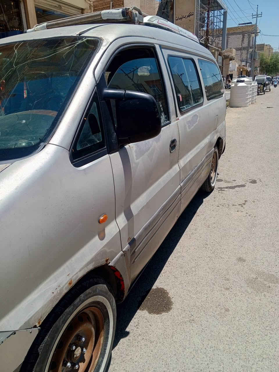 من رخصت مدير الكروب سلام عليكم متاح الفين او 5 شوفت عينك مكينه تنقص استفسار اكثر اتصل عرقم ***********
