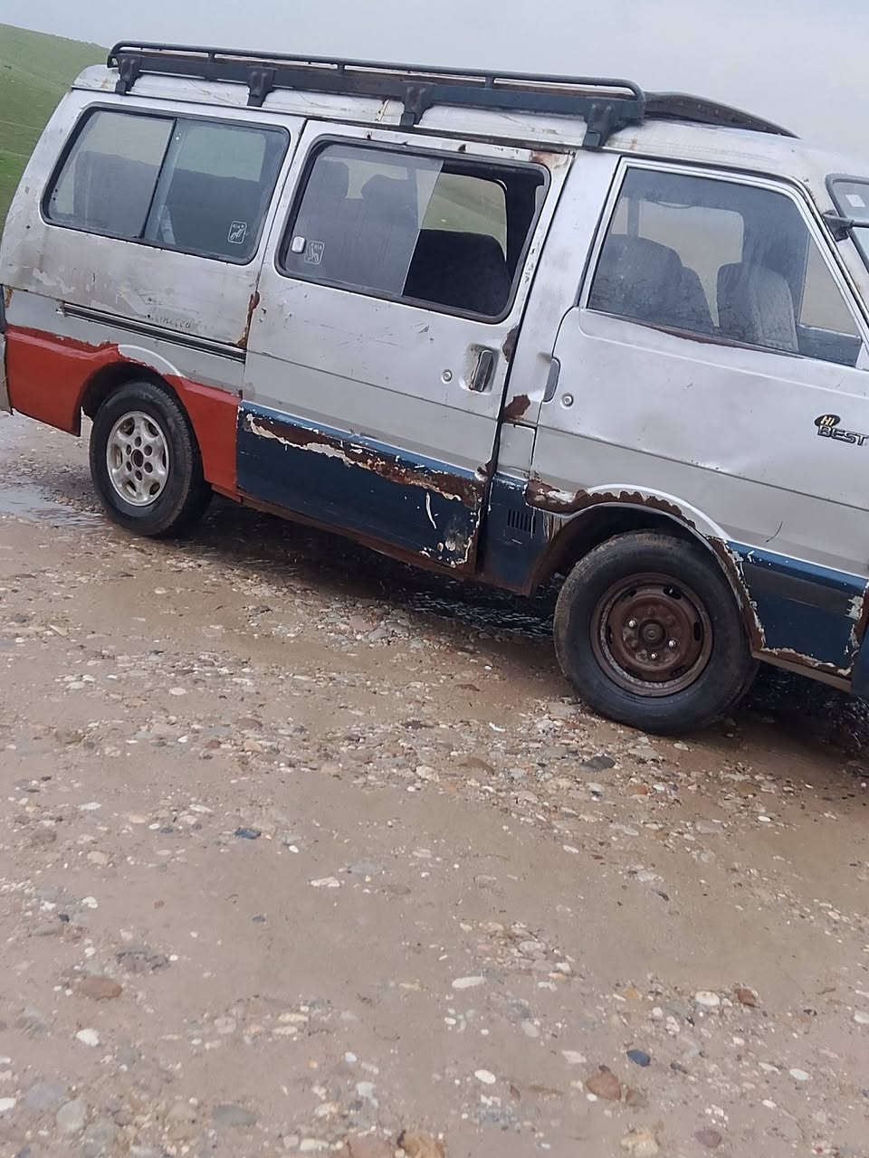 السلام عليكم
كية بستة موديل 95
السيارة جاهزة 
وايرمنية شغالة
كير ومحرك شرط 
شرط تحويل
السنوية 28
السعر 27 وبيها مجال 
للتواصل ***********
