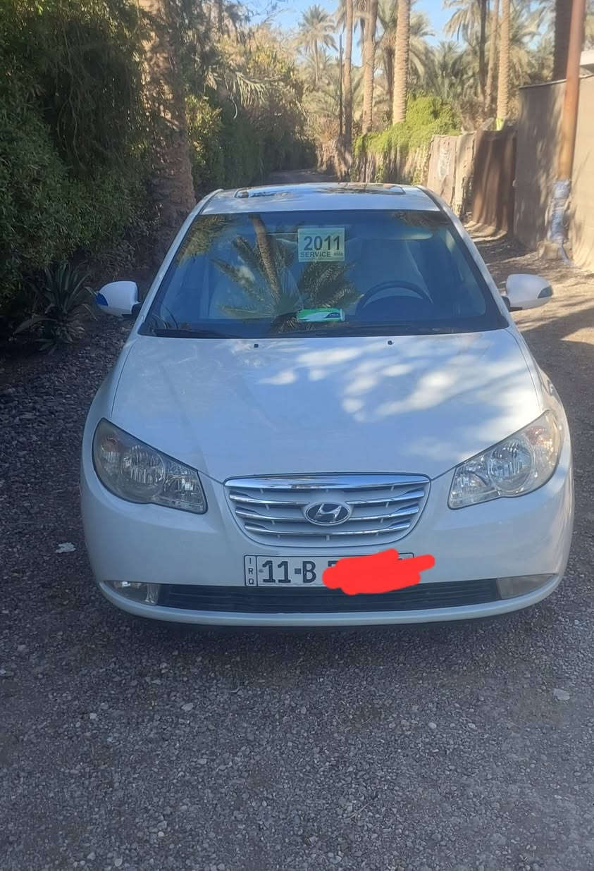 السلام عليكم الانترى ١١ خليجي محرك١٦٠٠ دوش مامفتوح ماشيه ١٦١الف بيها صبغ بدون دواخل ولا فتح براغي طخات بسيطه فول مواصفات  سنويه لغاية ٢٠٣٠بأسمي كير مكينه تبريد حداديه تخم  كلشي مكفول السعر ١٢٠ وبيها مجال بسيط مكانها كربلاء  السونار مرفق مع الصور  ***********
