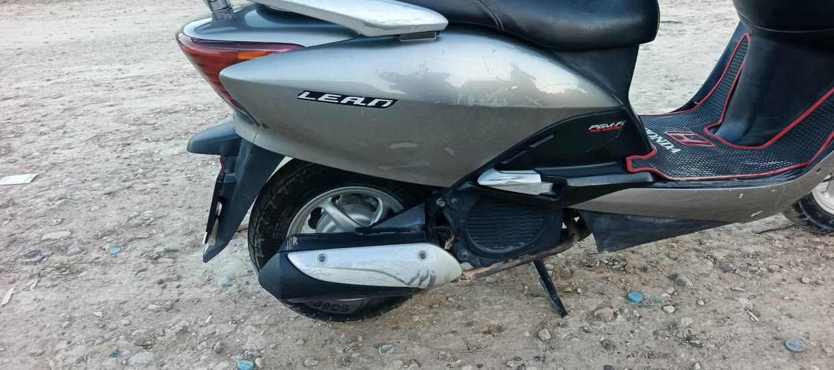 السلام عليكم دراجه البيع فول نضافه تيارت جداد الكفرات بلادي دبلات جداد دراجه جديده بعده سعره خابرني بيك خير اودلل ***********
