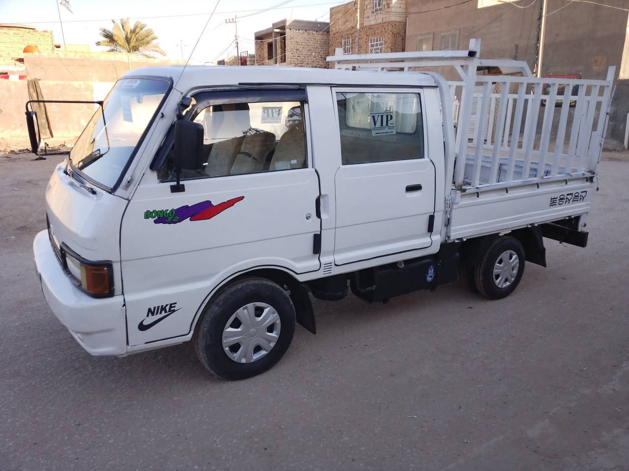 سلام عليكم سياره بنكو دبل قماره موديل95 رقم بابل مشروع وطني تحويل ثاني يوم سياره مكفوله مكينه كير حداديه تخم تاير كهربائيات كله شغاله سياره بلاديه مال جنيان سعر 58وبيه مجال ***********
