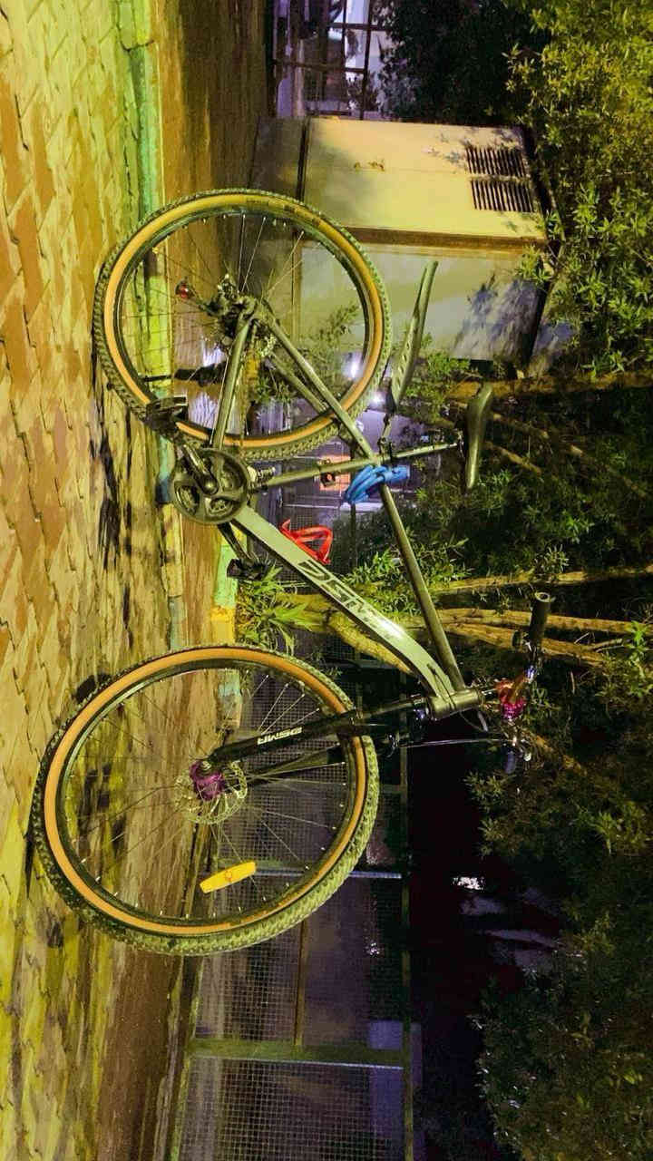 بايسكل رياضي جبلي اوربي حجم 29
مستخدم شهرين فقط 220الف وبي مجال للشراي
المكان الحريه دباش شارع الصحه 
الرقم ***********
