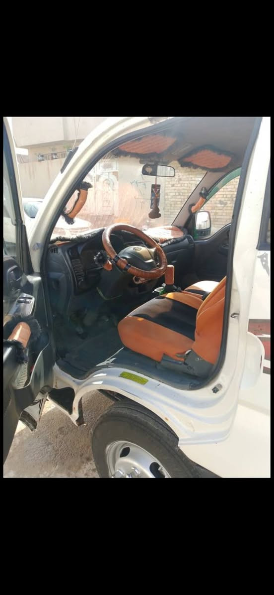 كيه  حمل   فحل موديل   ١٠  رقم سليمانيه وكاله من وكاله بيه صبغ البدي سنويه ساقطه  سعره  ٨٠ مكاني واسط  *********** مكتوب السعر  بيه مجال قليل
