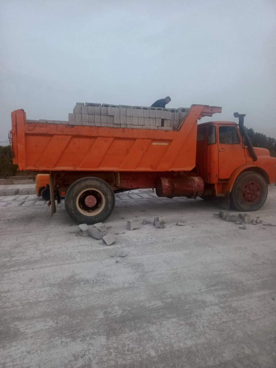 اعين النشر بسب الوعود الكاذبه مان للبيع مكينه وكير واكسل مكفول سنويه لتسعه وعشرين للستفسار ***********
