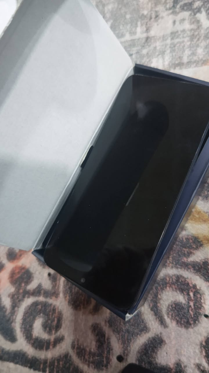تليفون موترلا جديد غير مستخدم الذاكره 64الشاشه5_6انج دبل سيم كارت السعر 135الف بي مجال قليل العنوان بصره حي الشرطه ***********
