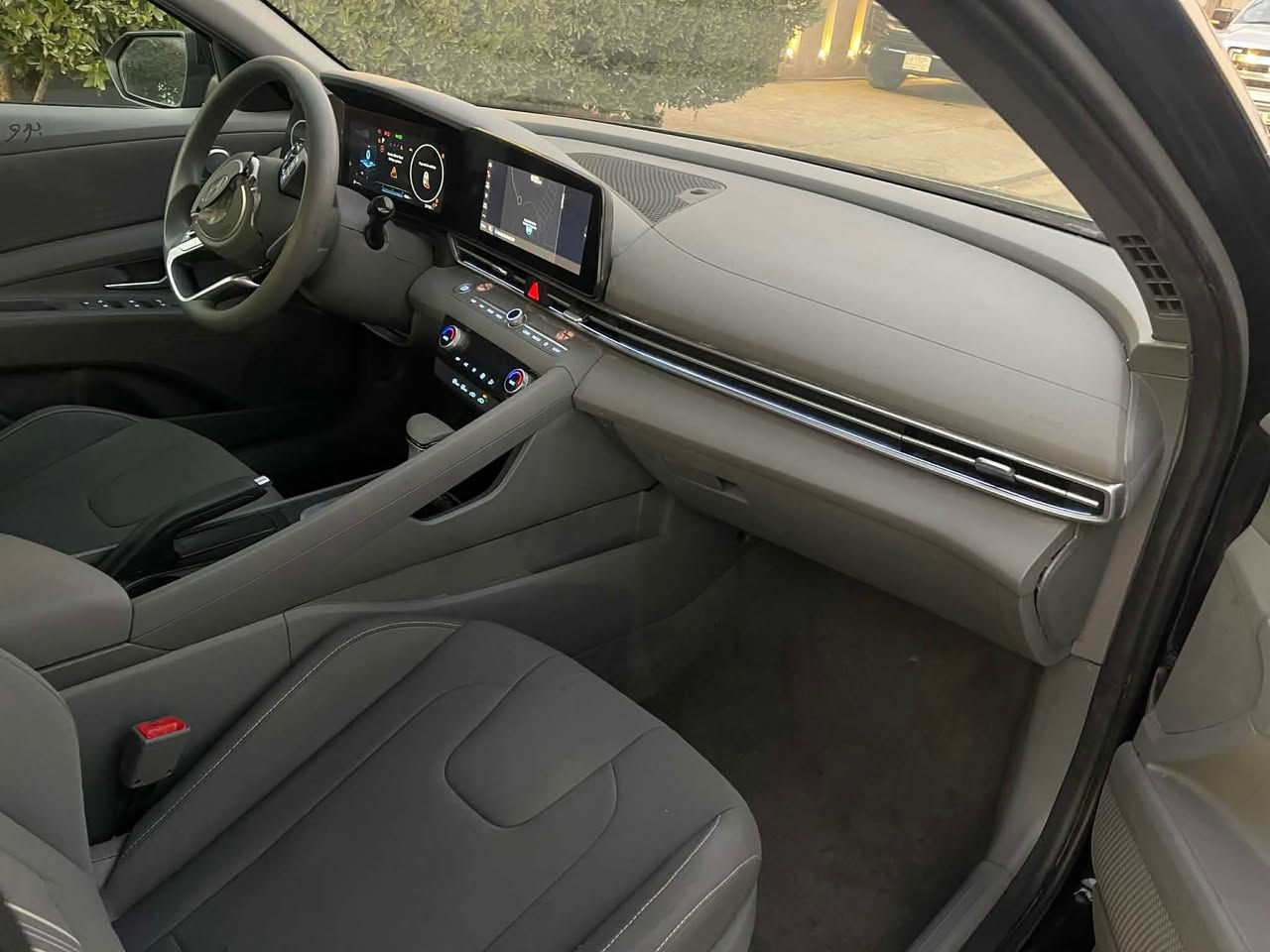 للبيع دخول جديد هواندي النترا موديل 24 شكل جديد على حادثها بدون لغد ولا شاصي موصفات فول من عدا الفتحه السعر 127$ بيها مجال مكان بغداد الاستفسار اكثر اتصل *********** بغداد, العراق
