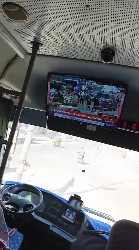 السلام عليكم باص هايكر ٢٠١٦ للبيع سيارة ٣٦ راكب صارت ٣٩ بعد الاضافة جاهزة تخم تاير وتخم بردات و اضافة منظومة هواء مع جك هواء وادريل هواء واضافة قاعدة سبير مع الاسبير اسفل مقدمة السيارة واضافة كشن سائق هواء وكشن سكن قرب باب الصعود واضافة كشن عبري نفرين اصلي قرب باب الطوارى واضافة شاشه للعبرية حجم ٣٢ وشاشة اندرويد للسائق مع دمام وتشغيل كل سماعات السيارة وريمونت لفتح وغلق باب السيارة مع هورن براد ... العنوان البصرة خور الزبير مجمع البترو السكني للاستفسار الاتصال على ***********  او ***********
السعر 260 ورقة والشراي يجي ويدلل بكل خطوة الف هلا
