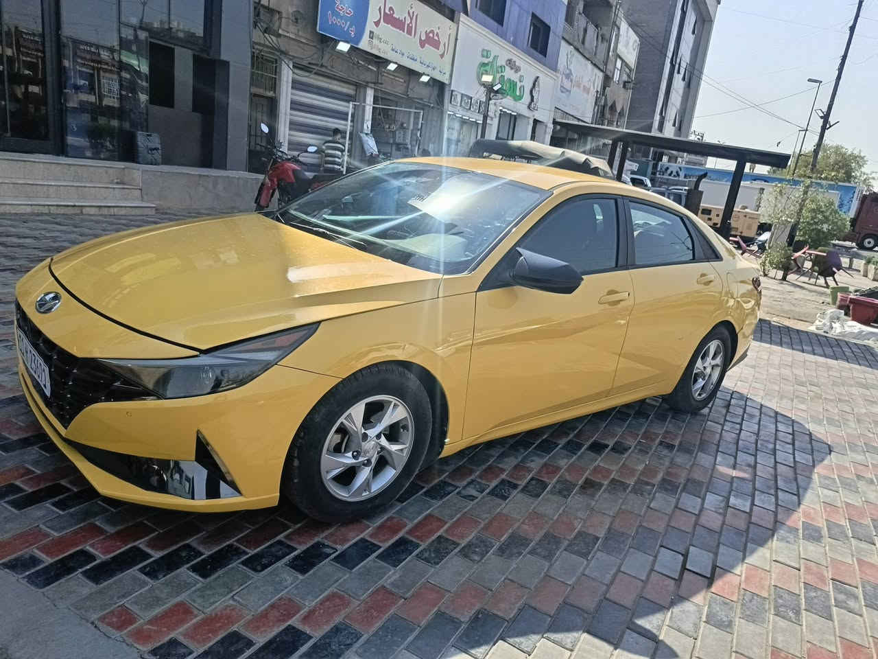 السلام عليكم الانترة للبيع موديل 2022 كاملة من كلشي ما بيها اي نقص وارد امريكي صور الحادث مرفقة بل صور 
ماشية 210000 وهنا بغداد بيها مكانات صغيرة صبغ وصبغ جاملغ خلفي مكان السيارة بغداد السعر 115 وبيها مجال 
ملاحظة مرات يصفن الكير باول تشغيلة 30 ثانيه او اقل  نوع الاكير سيفيتي السيارة باسمي تحويل ثاني يوم 
الاستفسار الاتصال 
***********
***********
