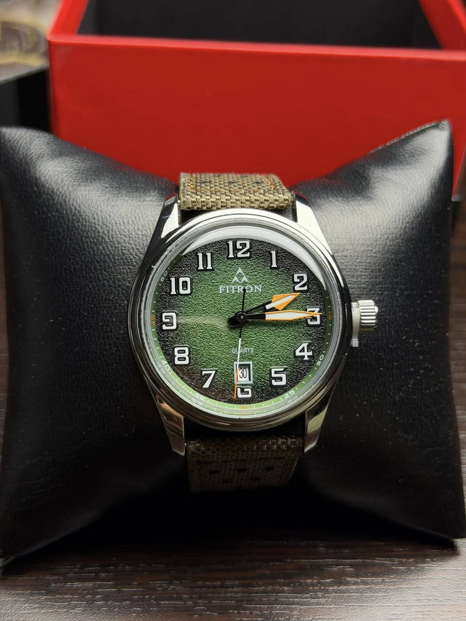 FITRON
اصلي ماكنة ياباني كاملة المرفقات 
مينا مميزة حجري 
دزاين السويس ملتري 
ارقام واميال لامينوس فسفوري 
نافذ شهري 
سير جلد وكتان مختم فيترون 
ستانلس ستيل 
مقاومة للماء 

30 الف على اول تم


**إذا كنت صاحب هذا الإعلان وتريد حذفه لأي سبب، رجاءا أرسل رسالة إلى الدعم الفني**