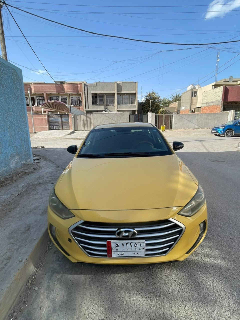 السلام عليكم 
للبيع.....
النترا وارد امريكي 
حادثها باب السائق والباب الخلفي مصلح نفس ليبل واحد 
مكينه دوش ٢٠٠٠ 
كير it المرغوب 
سياره نص فول 
وياها ويل كب اضافي عدى الويل مالتها 
سويج سبير 
Gps فقط نقص شريحه 
سياره تبريد وتدفئه كامل 
تايرات قبل ٣ ايام شديت جديد  سياره جاهزه للشغل 
سياره جناي بااسمي تحويل سنويه 

(السعر 110)
للاستفسار واتساب رقم ***********
عنوان الشعب (شارع المحكمه )
