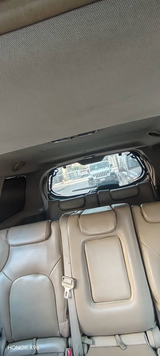 سلام عليكم
من رخصه الادمن 
باثفندر 2008 وارد 
مكفول من الضربه والصبغ
رقم بغداد موجوده بلبصره 
مواصفات معروفه 
فتحه جلد لون بيجي 
كلشي بيها ع وضع البلادي
ماشيه 162 الف 
مكينه بدايه تبخير 
بيع او مراوس باعلى منها 
سعر 90 بيها مجال قليل 
متواجد ع النت 
هاتف *********** 
صور السياره بدون ما اغسلها
