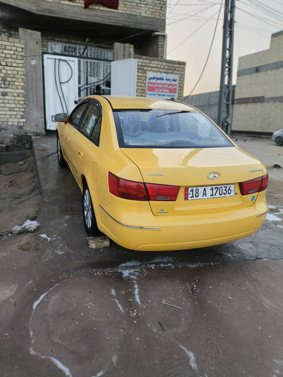 سلام عليكم سوناتا للبيع موديل 2010 خليجي مكينه 2400حداديه جديده تخم تاير جديد تبريد كل شغال رقم انكليزي السنويه لغايه 2030مصفره هيءه وغرامات خطه بغداد كربلاء متواجد عله هذه الرقم فقط ***********مكاني كربلاء امن الداخلي شارع طارق الخيكاني السعر 105وبيه مجال قليل
