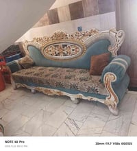 تخم للبيع مع ميز تركي للاستفسار 07803626037