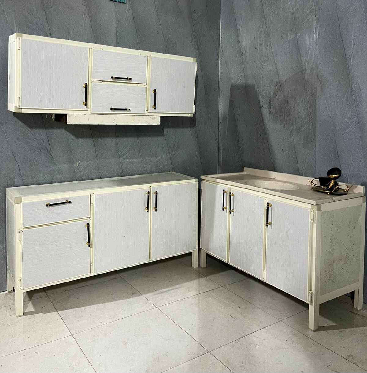 كاونتر ارضي وملحق متر ونص 
سنك  متر وعشرين 
السنك مرمر صناعي 

السعر 230

التوصيل 🚚🚚🚚
داخل  بغداد 10
 اطراف 15

واسط// (25) الف 
-بدره - %جصان %-الحي %-الموفقيه -ناحيةالدجيلي %-اطراف واسط (50) الف

ديالى //- بعقوبه %- الخالص 25%

الأبعد 35الف 
كربلاء المقدسة
بابل 
نجف الاشرف
  الديوانيه (25)الف 

السماوه الناصرية ميسان 35

البصرة 35 بغداد, العراق


**إذا كنت صاحب هذا الإعلان وتريد حذفه لأي سبب، رجاءا أرسل رسالة إلى الدعم الفني**