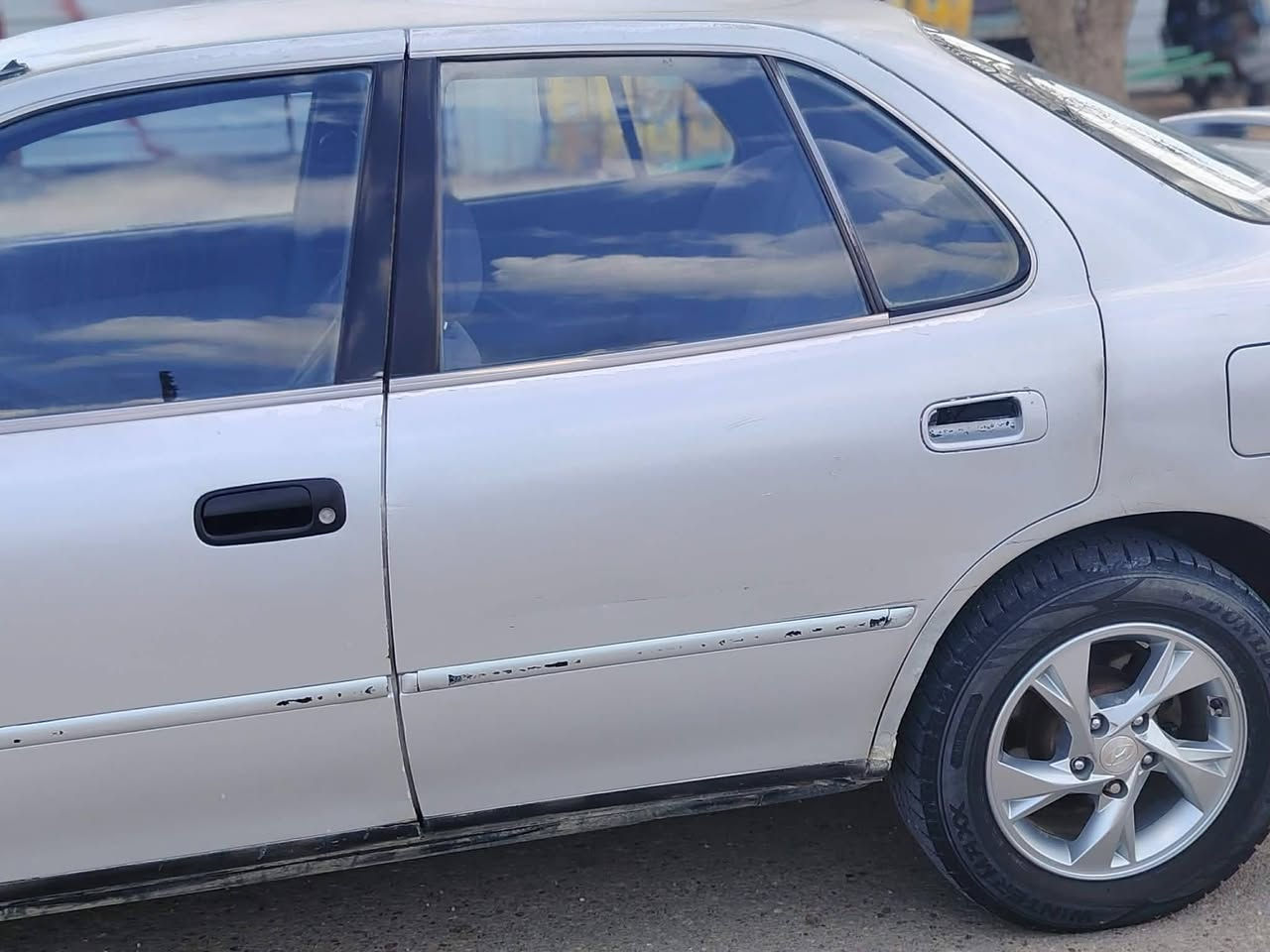 كامري للبيع موديل 92بلاديه محرك مكفول كير مكفول تبريد بلاديه علاوظع شركه رقم نبار نكليزي تخم تاير مكان الأنبار عامريت الفلوجه سعر 46#وبيه مجال***********
