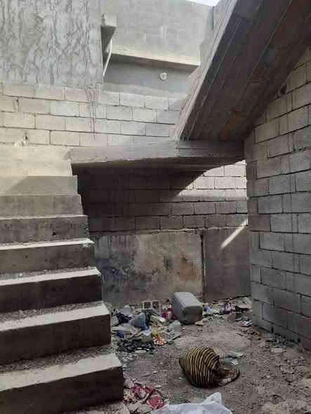 هيكل للبيع مساحة 160  موقع حي المرور خلف مضيف الديرة متوفر كافة الخدمات
40 بي مجال 

رقم صاحب الهيكل 
‭0778 004 2885
