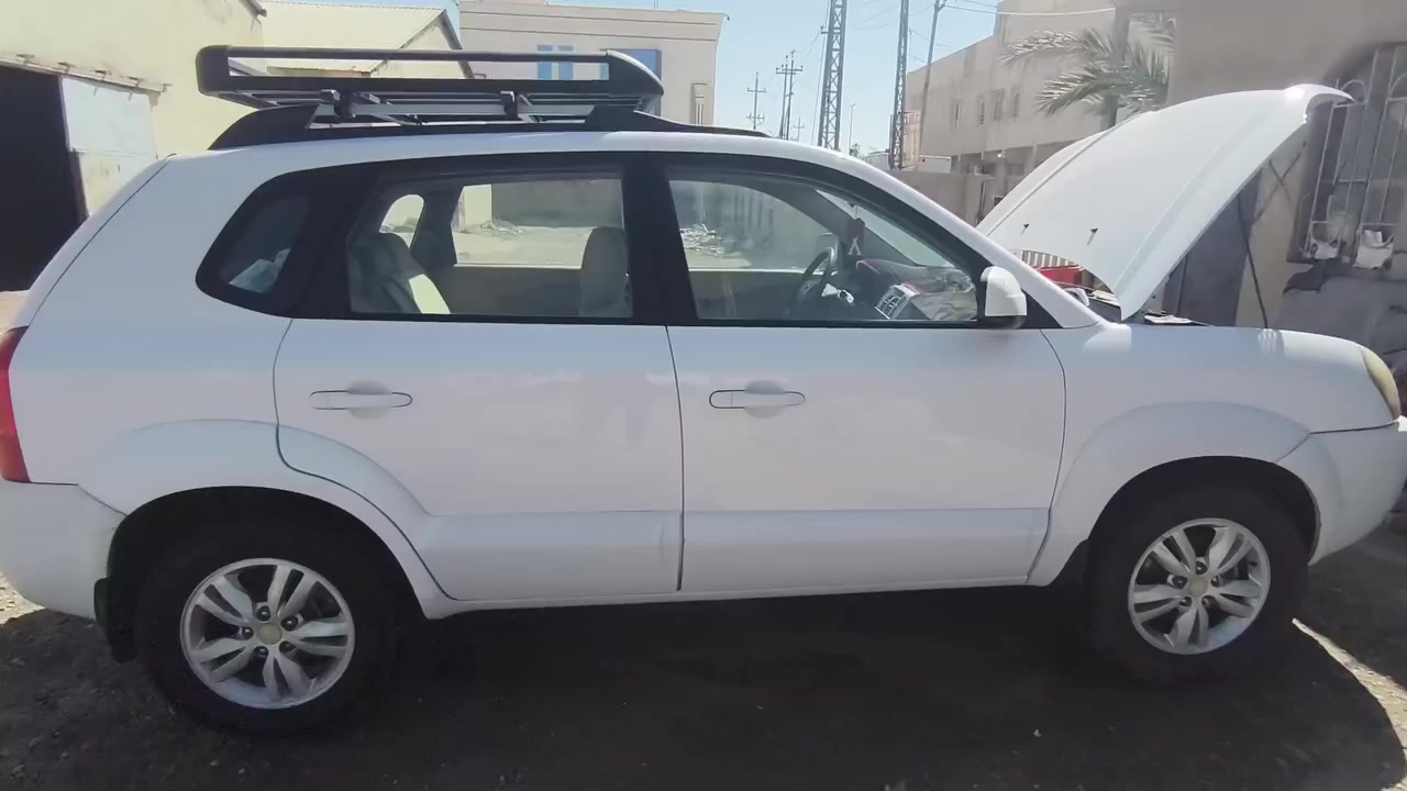 السلام عليكم
توسان 2009 سياره جديدة حلوه ما نقصة برغي تخم تاير حداديدة امامي خلفية باتري جديد سلاية روف فور ويل مكينة v6 كير ومكينة بشرط سيارة مكفولة سعرها 123$ وبيها مجال بصيط الاتصال ***********
