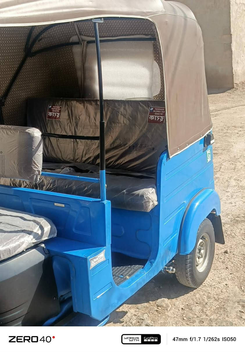 سلام عليكم تكتك البيع 20شهر 12كفاله عامه بس دوس العنوان بغداد معامل الحسينيه السعر تصل وتدلل ***********
