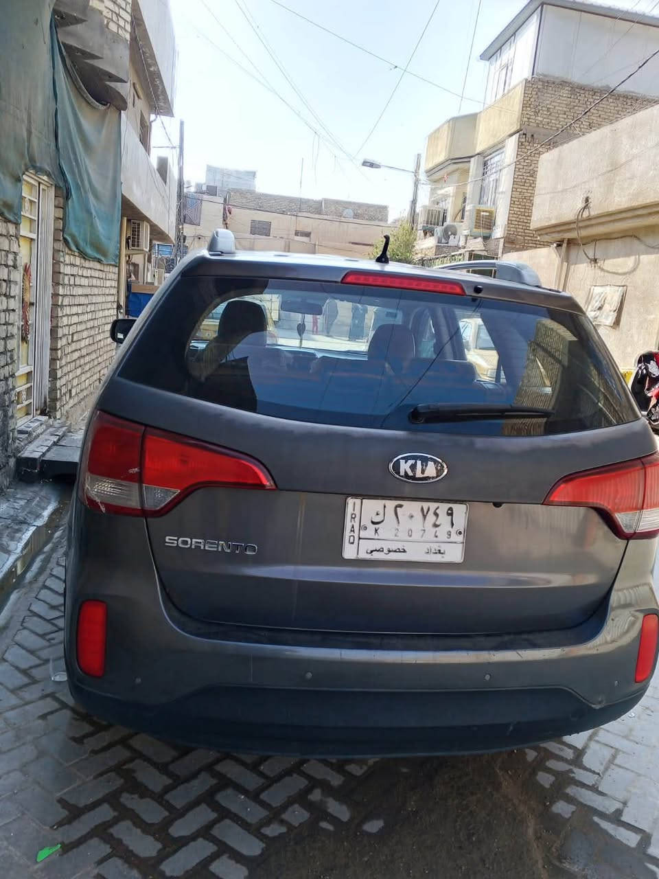 سياره سورتو البيع موديل ٢٠١٥خليج رقم بغداد باسمي محرك 2400 سياره مابيه ضربه وله حادث 3قطع     تبريد )***********سبعه راكب السعر 160
