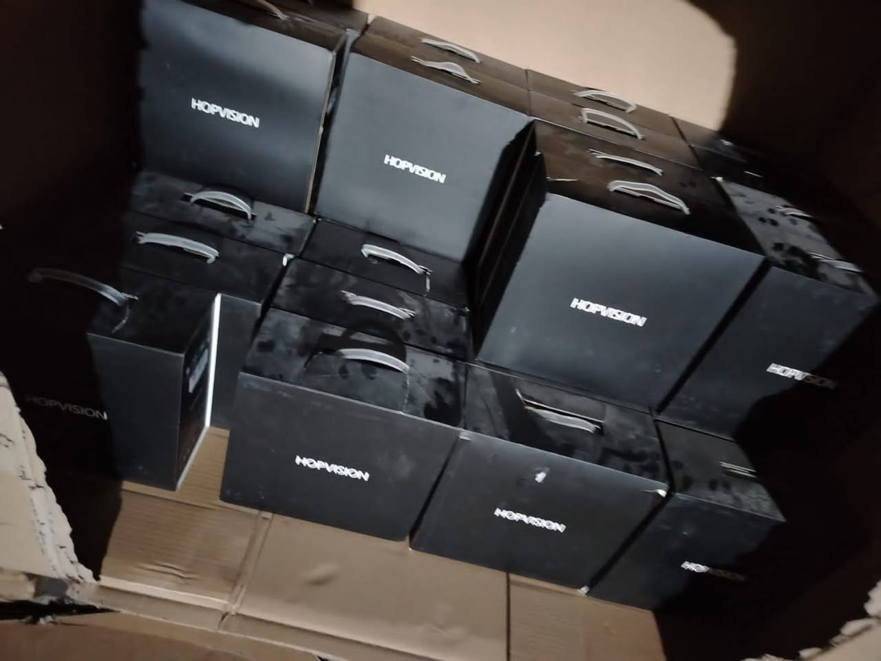 داتاشو للبيع جديد عدد ٣٥ قطعة
***********
