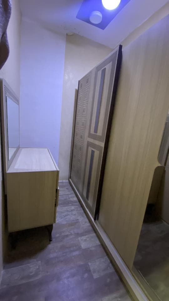 غرفةً نوم تركي  للبيع
حالة جيدة
٦ قطع
موجودة في بحركة

السعر ٥٠٠ وبيها مجال

نوعها خشب ثقيل وليس كبس فارغ 
شكلها مميز ونادر يمكن غلقها بالبردات

واتساب
***********
