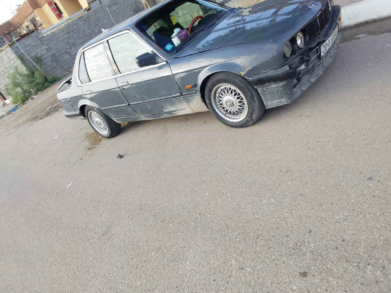 سلام عليكم اخوان سياره bmwE30 زعره مراوس بسياره تكسي او بيع ب 25 ورقه مكان سياره الانبار الرمادي سياره كير ومحرك مكفول فقط كاطعه نار ع المجاول ابيع كوم حديد على هلوضع سياره رقم دياله مشروع وطني للاستفسار ***********فقط اتصال مامتواجد ع النت وشعندك سياره مراوس نزل
