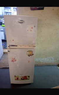 ثلاجة ومجمدة نظيفات وشغالات عندي توصيل ٠٧٧٠٦٤٣٨٨٧٥