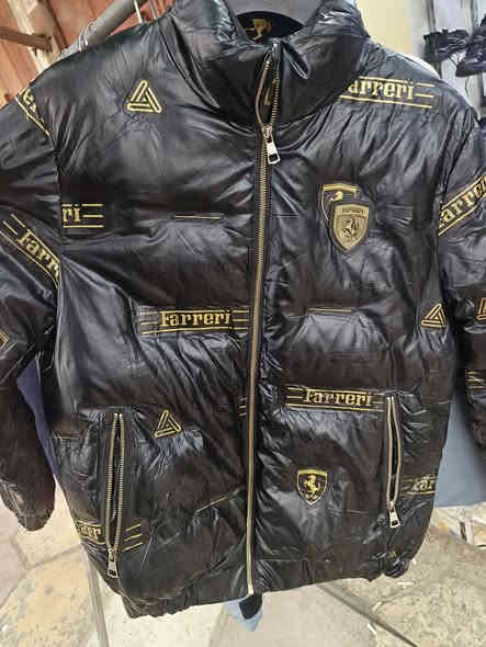 قمصله رجالي باله
العنوان الماجديه شارع الملعب 
قرب السوق محل ابوذر 
***********
