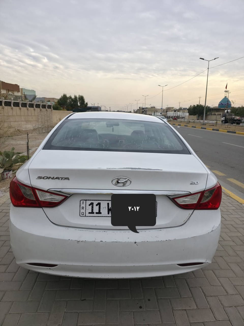 السلام عليكم سوناتا وارد كوري خطين محرك 2000مفتوح
كشنات جلد اسود بلادي 
ارضية جلد بلادي 
السيارة بدون حادث فقط كم شخط بيها بسيط 
السيارة بأسمي 
مكاني بغداد حي الجهاد 
سعرها شدة و10  ورقات  وبيها مجال بسيط 
***********
